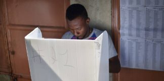 Le CEP prévoit des élections dans huit mois et fixe les préalables…